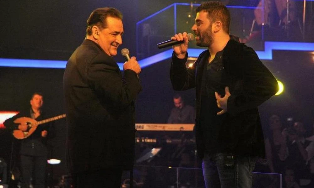 Καρράς: Το συγκινητικό «αντίο» από την μητέρα του Παντελίδη - «Να μου τον κάνεις μια μεγάλη αγκαλιά»